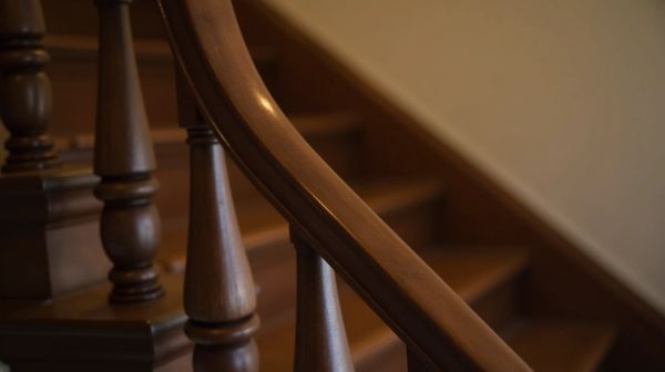 Comment choisir le recouvrement escalier adapté à vos besoins